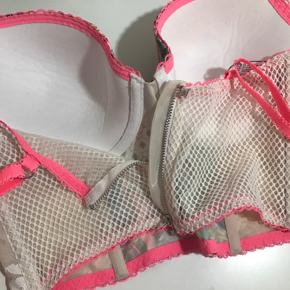 Bali Patchwork Victoria's Secret 32DD Bra lined - Picture 8 of 8